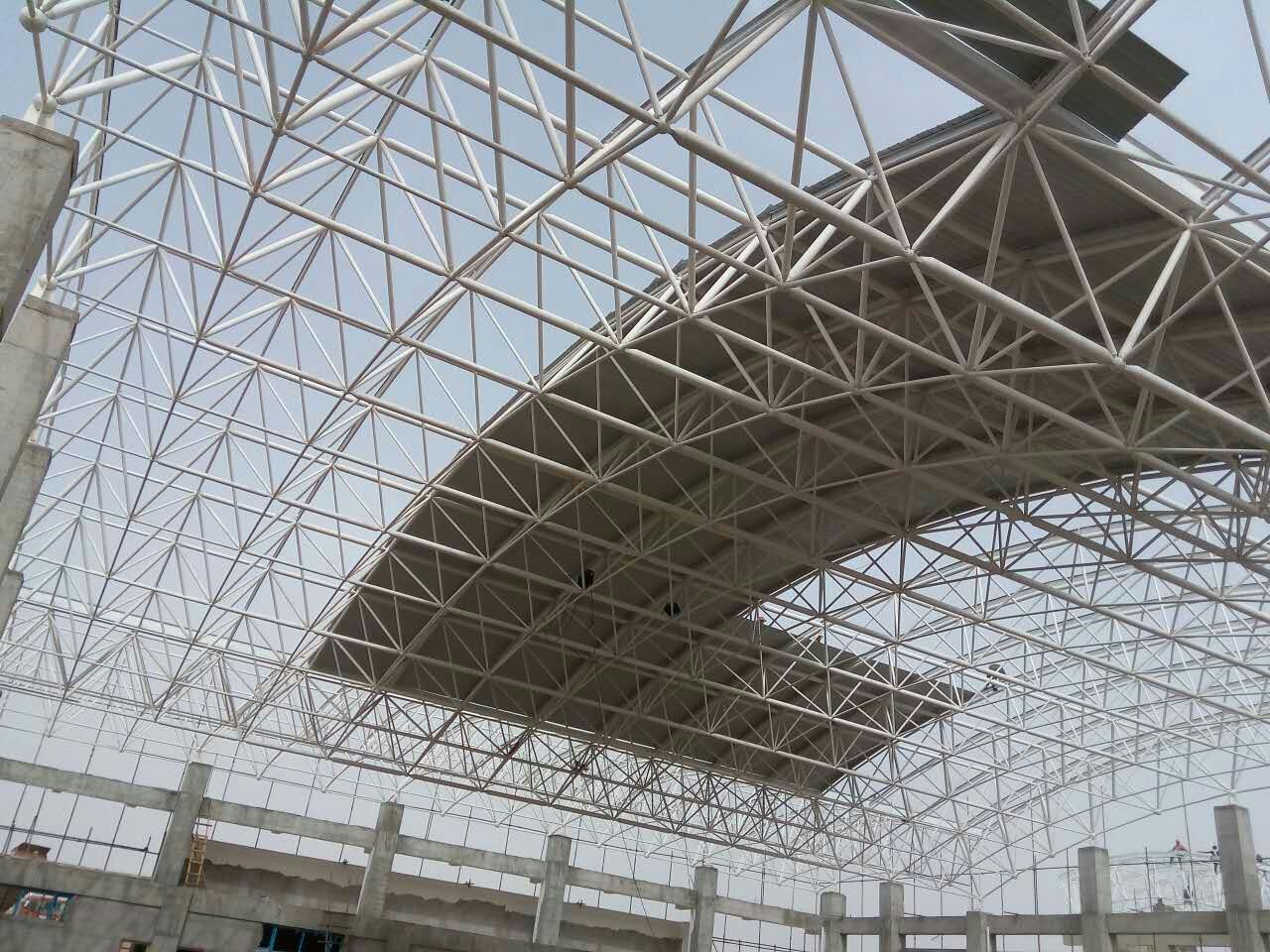 钟祥青岛一汽网架